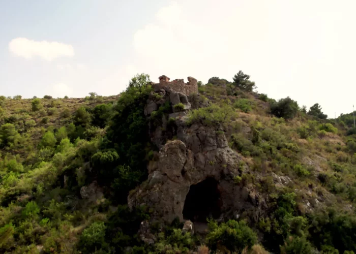 Observatorio y cueva